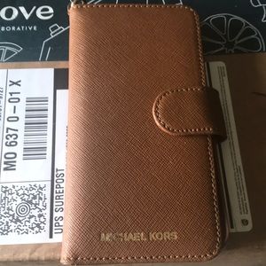 Michael Kors iPhone 7 (not plus) case